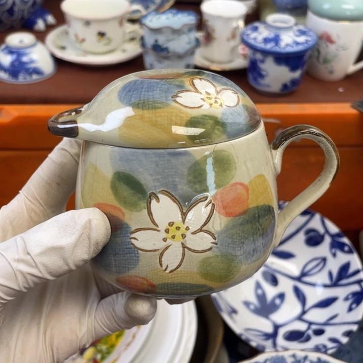 他家瓷器真美…开播了