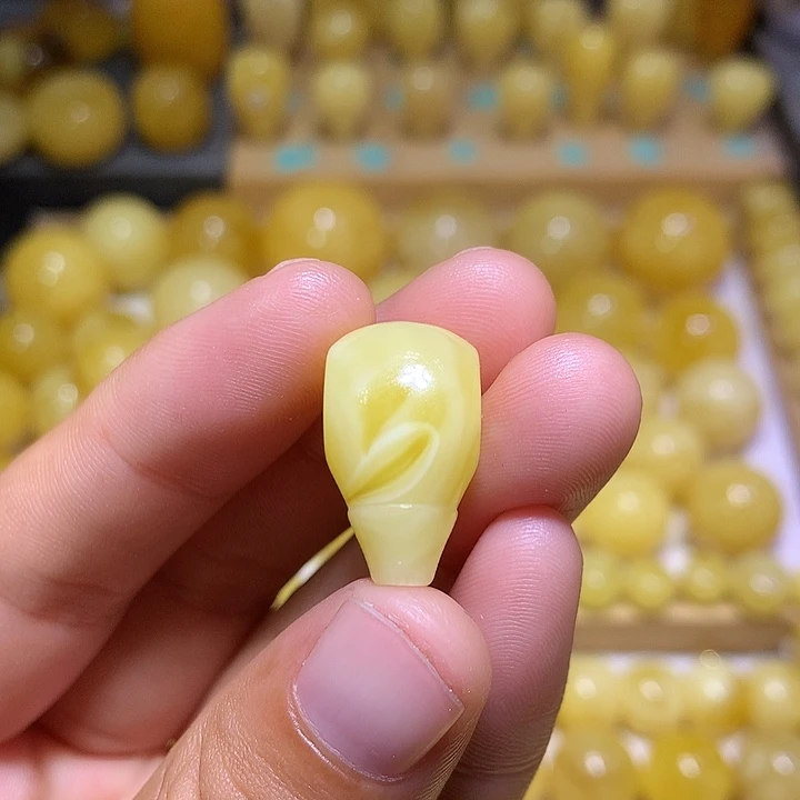 裸石蜜蜡未镶嵌天然俄料白妖花蜜蜡三通12+