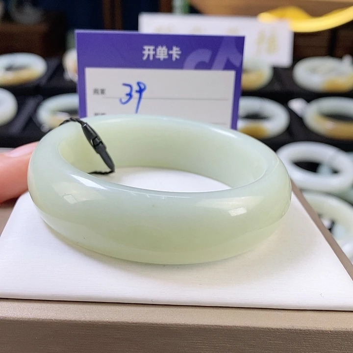 颈饰未镶嵌和田玉56