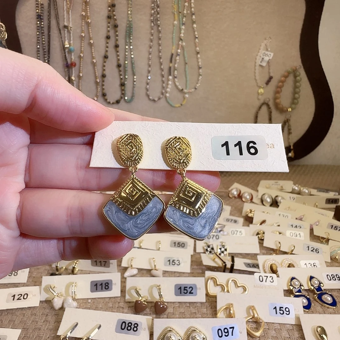 仿水晶铜合金耳钉