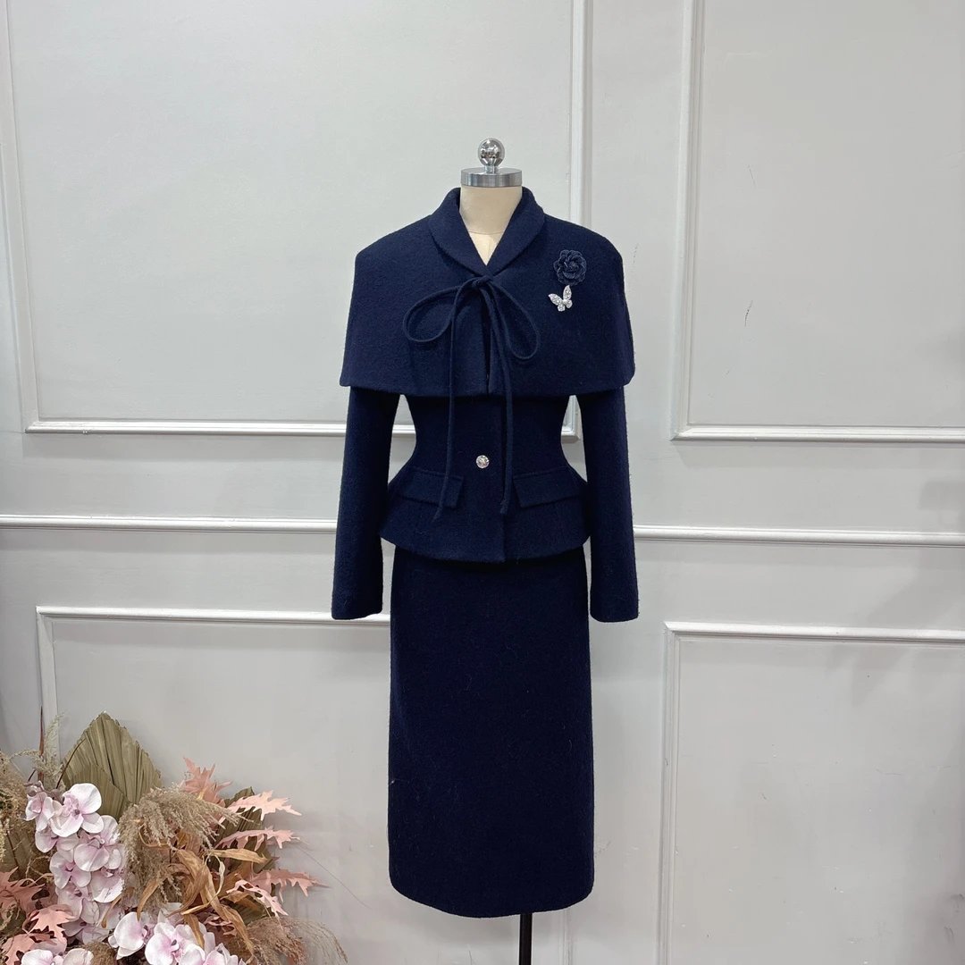 拉夏贝尔2025年冬季新款时尚简约宽松羽绒上衣+半裙 27361 LCK