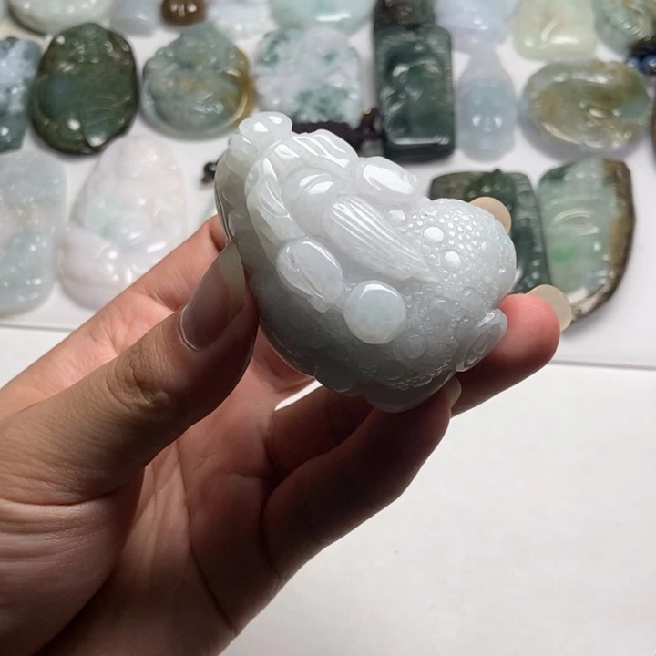 翡翠未镶嵌颈饰金蟾29