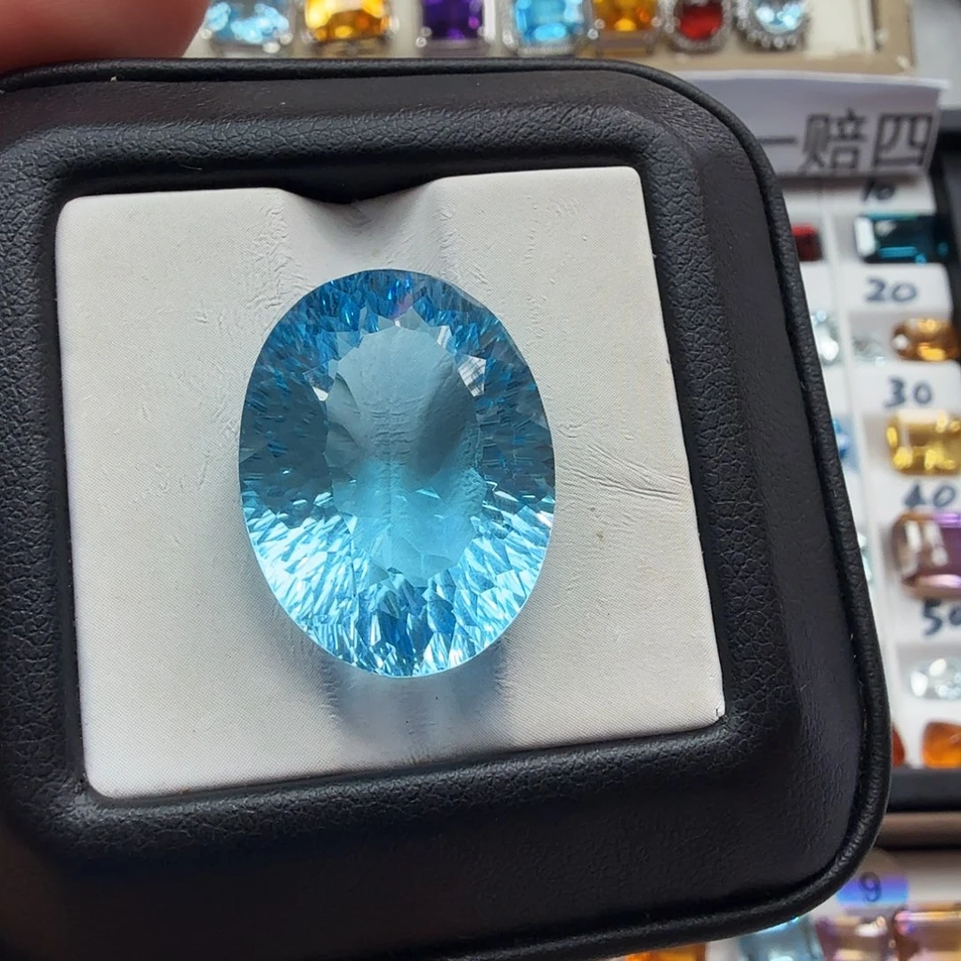 托帕石裸石抢购福利款，精美千禧切卡22.4×17毫米