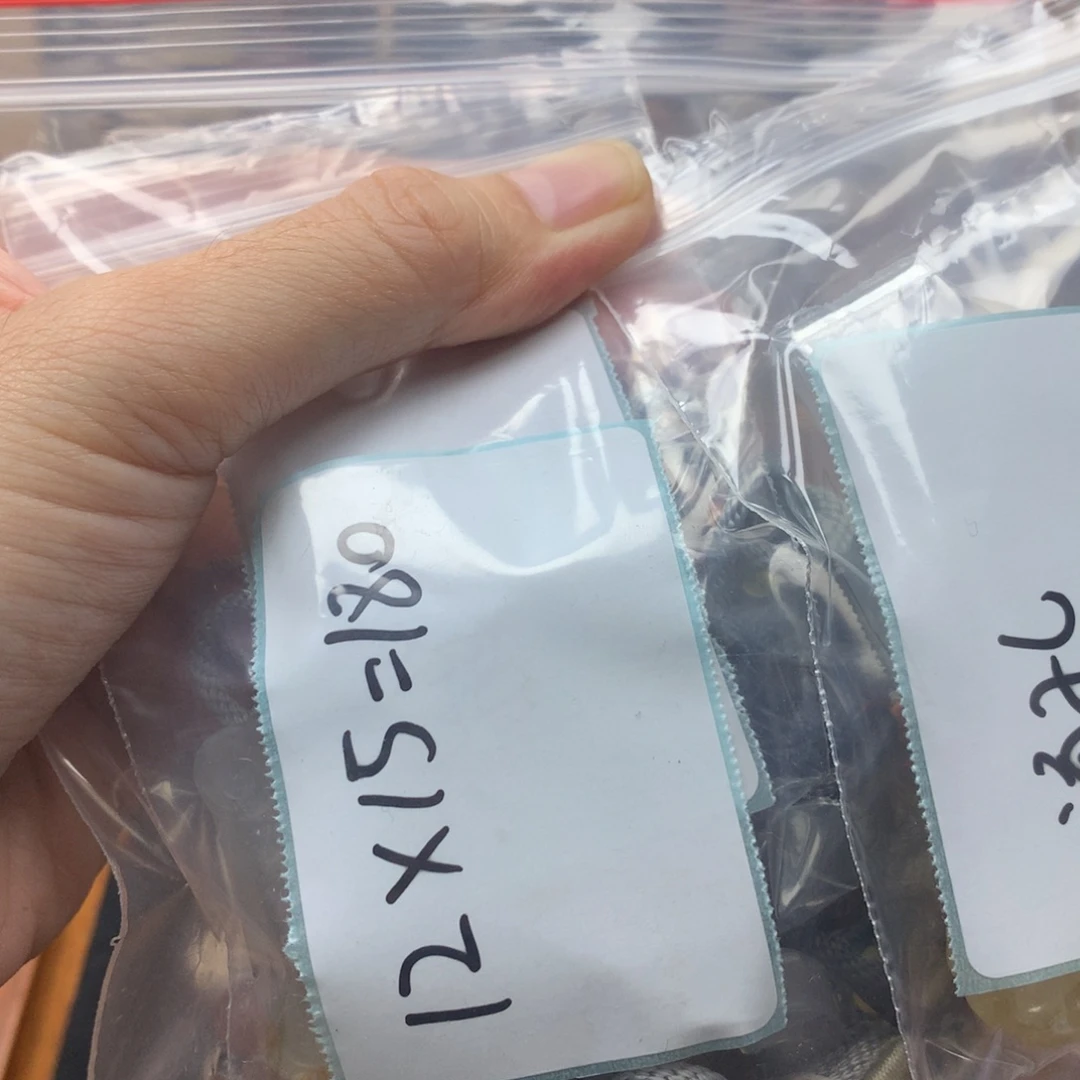 查罗石合金颈饰赵*帅