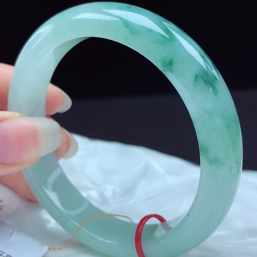 未镶嵌手镯翡翠113739，