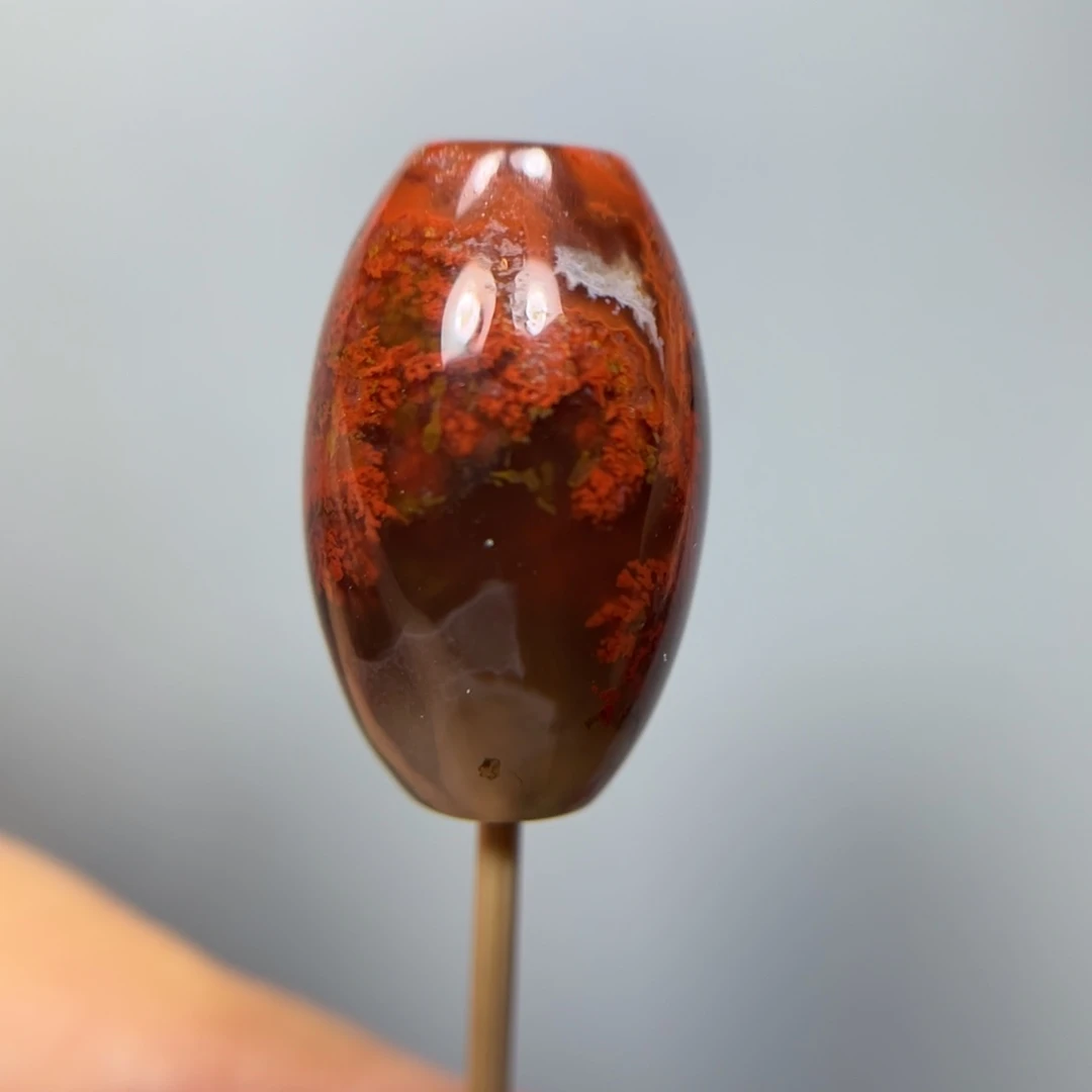南红玛瑙特色包裹体勒子未镶嵌