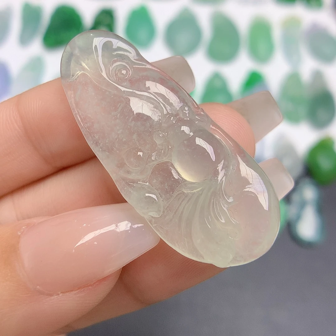 翡翠颈饰未镶嵌年年有余