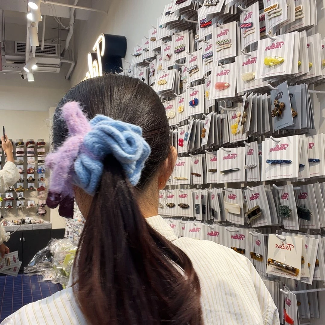 皮质非金属蓝色紫蝴蝶结