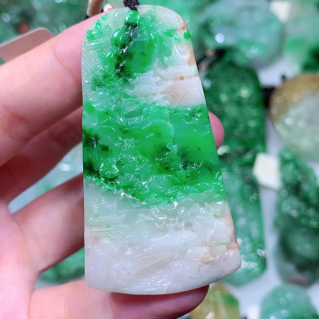吊坠(不含链)未镶嵌翡翠
