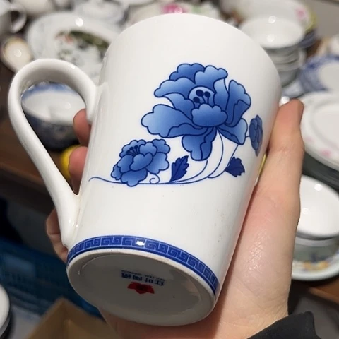 其他瓷马克杯一个