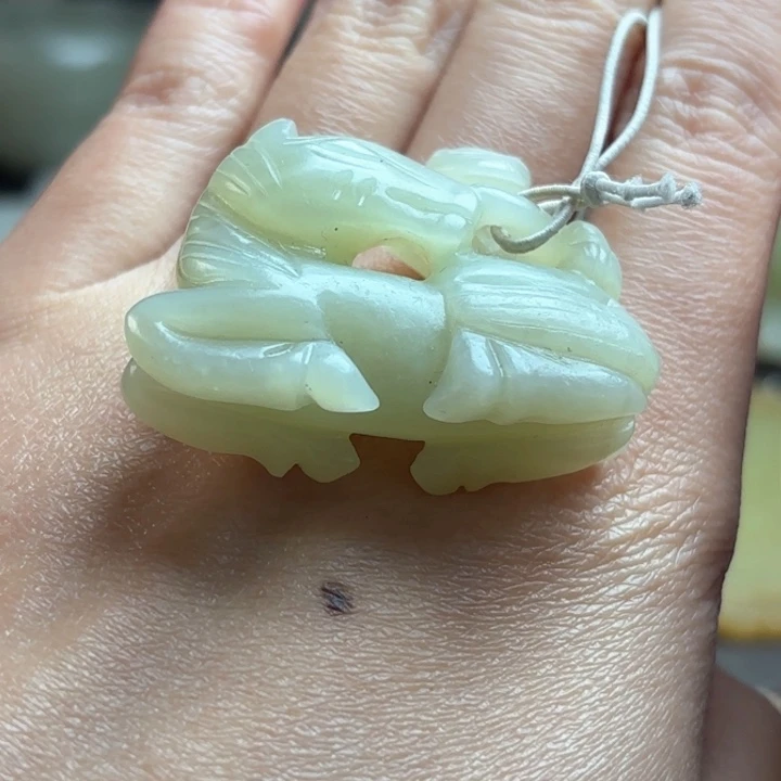 和田玉挂件未镶嵌蝴****8