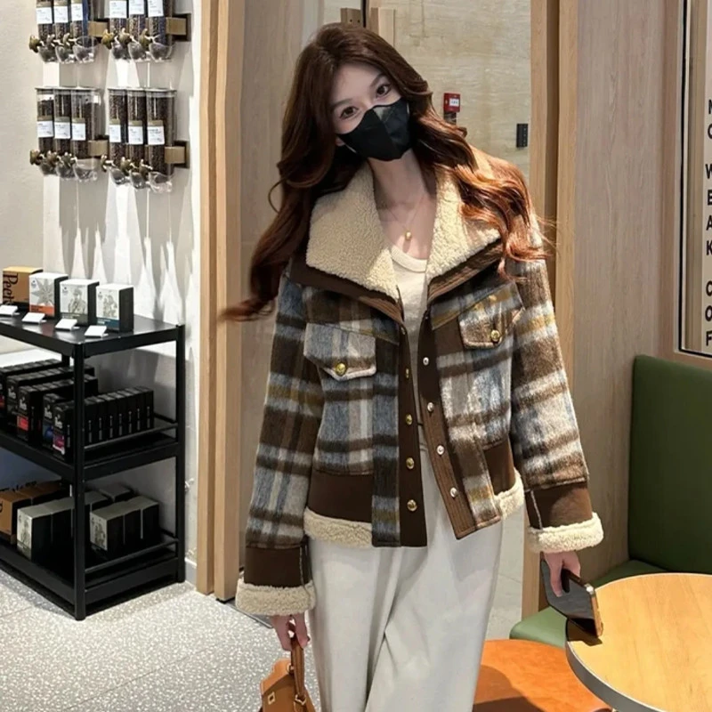 羊羔毛拼接格子毛呢加厚外套女冬2025新款宽松百搭小个子棉服上衣