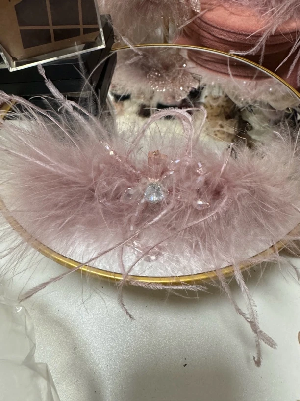 新款粉色羽毛水钻发夹高级感轻奢百搭侧边夹