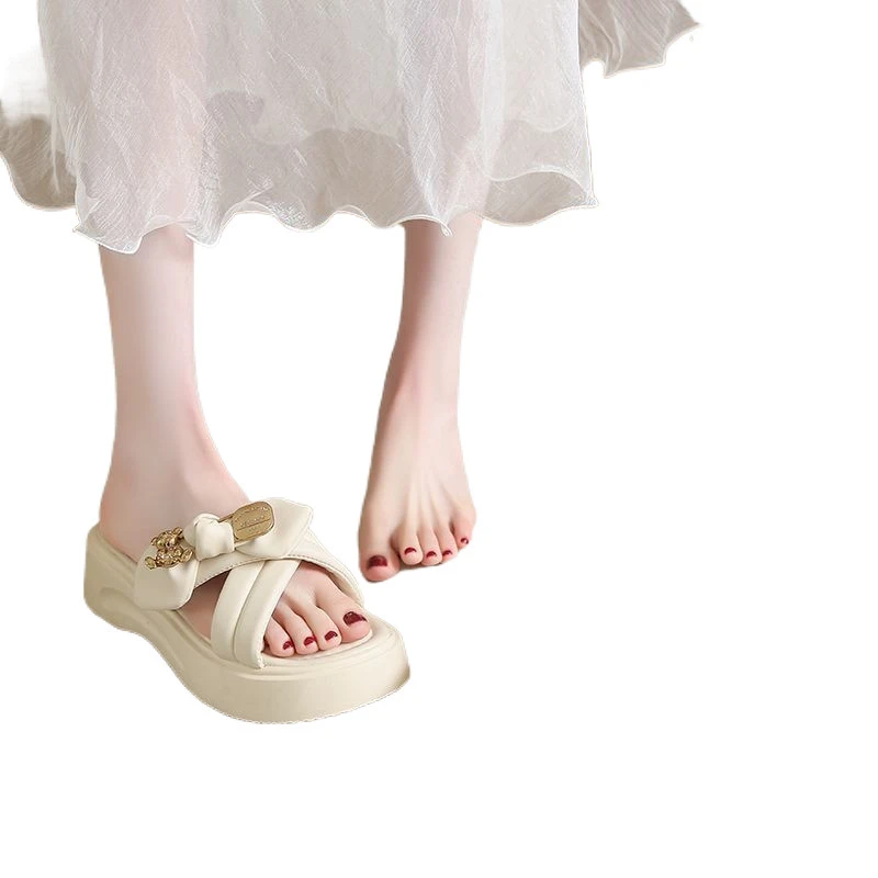 凉鞋仙女风厚底凉拖鞋女平底外穿2025新款配裙子软底休闲松糕沙滩