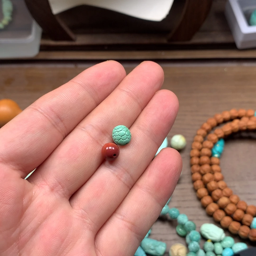 南红玛瑙未镶嵌雕刻