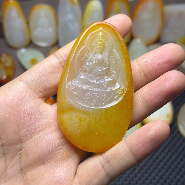 颈饰未镶嵌和田玉