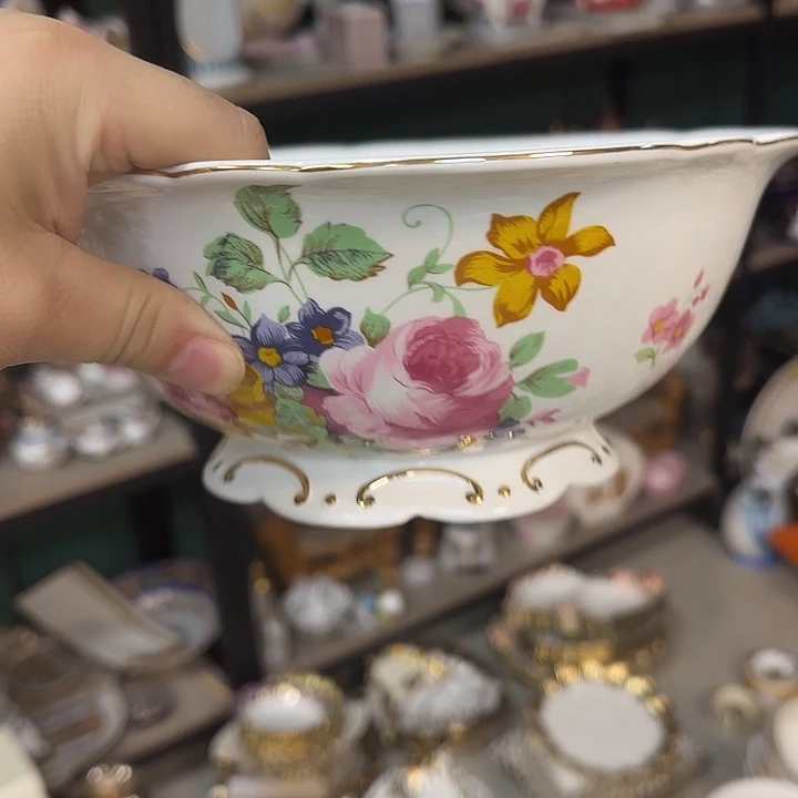 鹿与海陶瓷有限公司