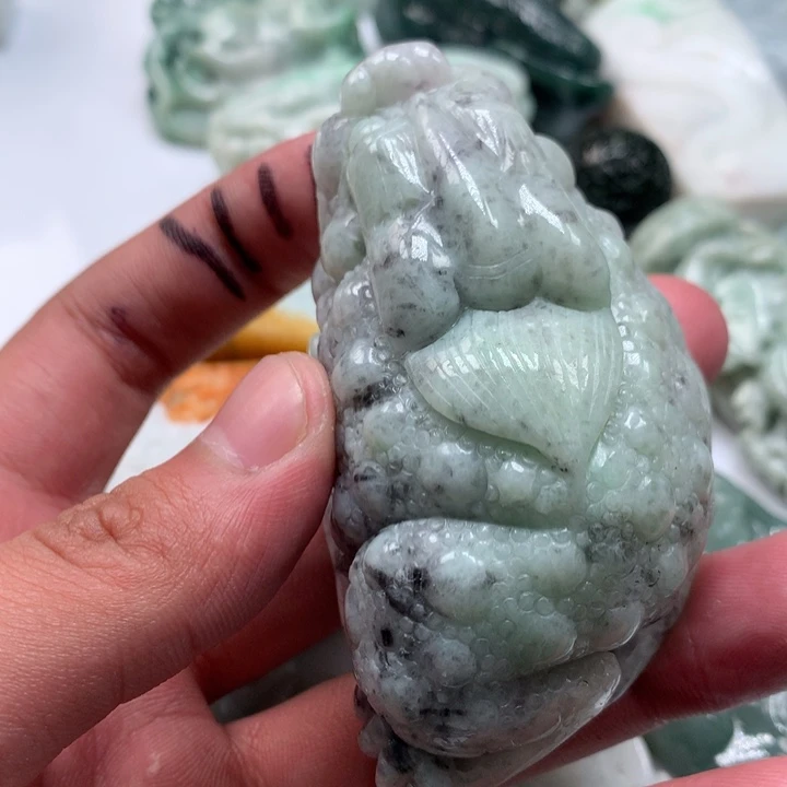 翡翠未镶嵌颈饰保真天然a货翡翠