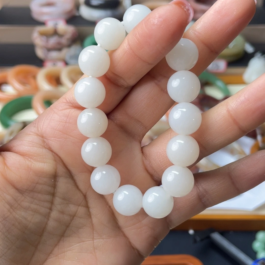 石英质玉未镶嵌手镯