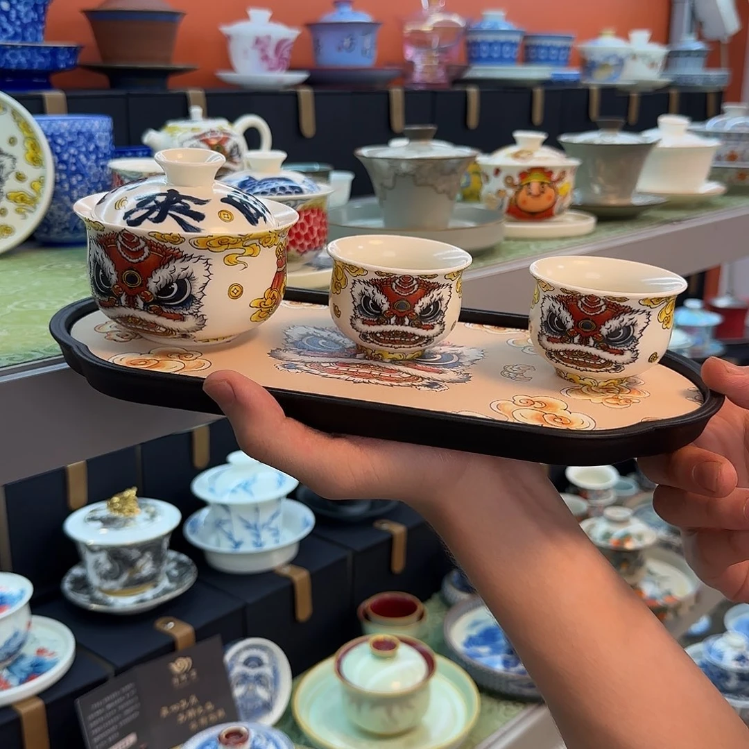 好喜欢好可爱哦宝宝抱个抱抱