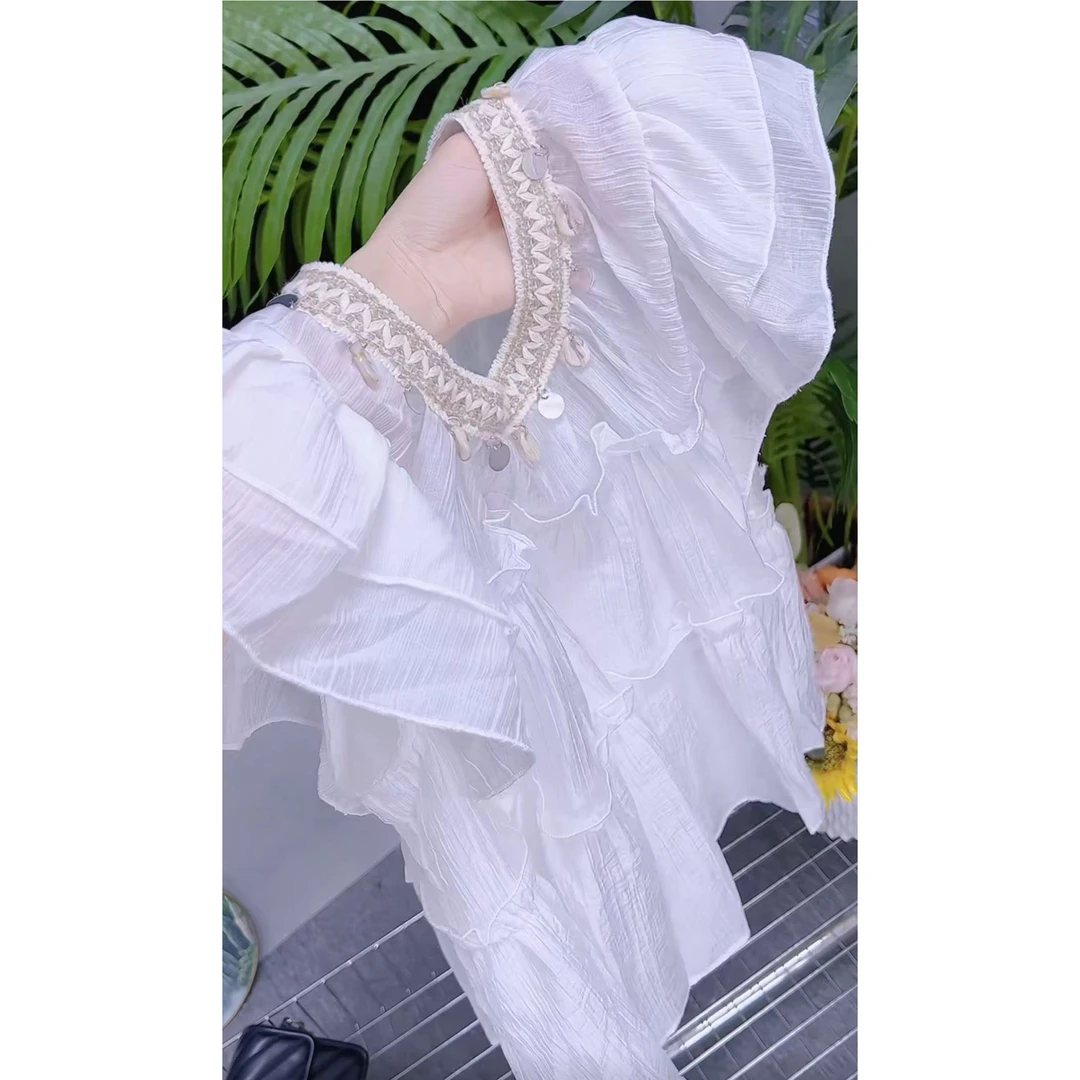 今年流行穿搭2025夏季新款温柔风荷叶边蕾丝拼接套头衬衫休闲上衣