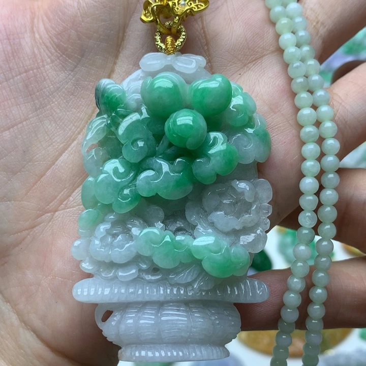 颈饰未镶嵌翡翠翡翠