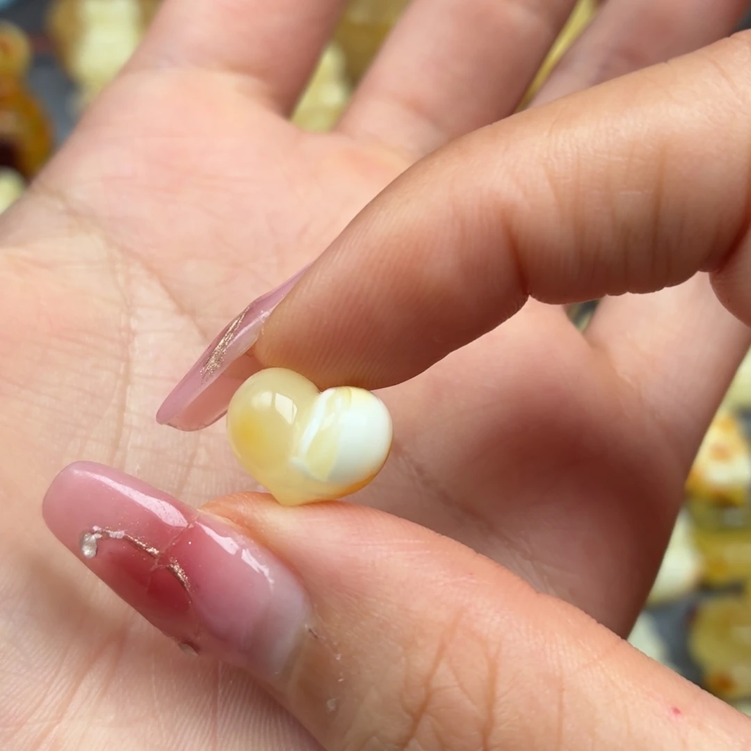 未镶嵌琥珀裸石蜜蜡