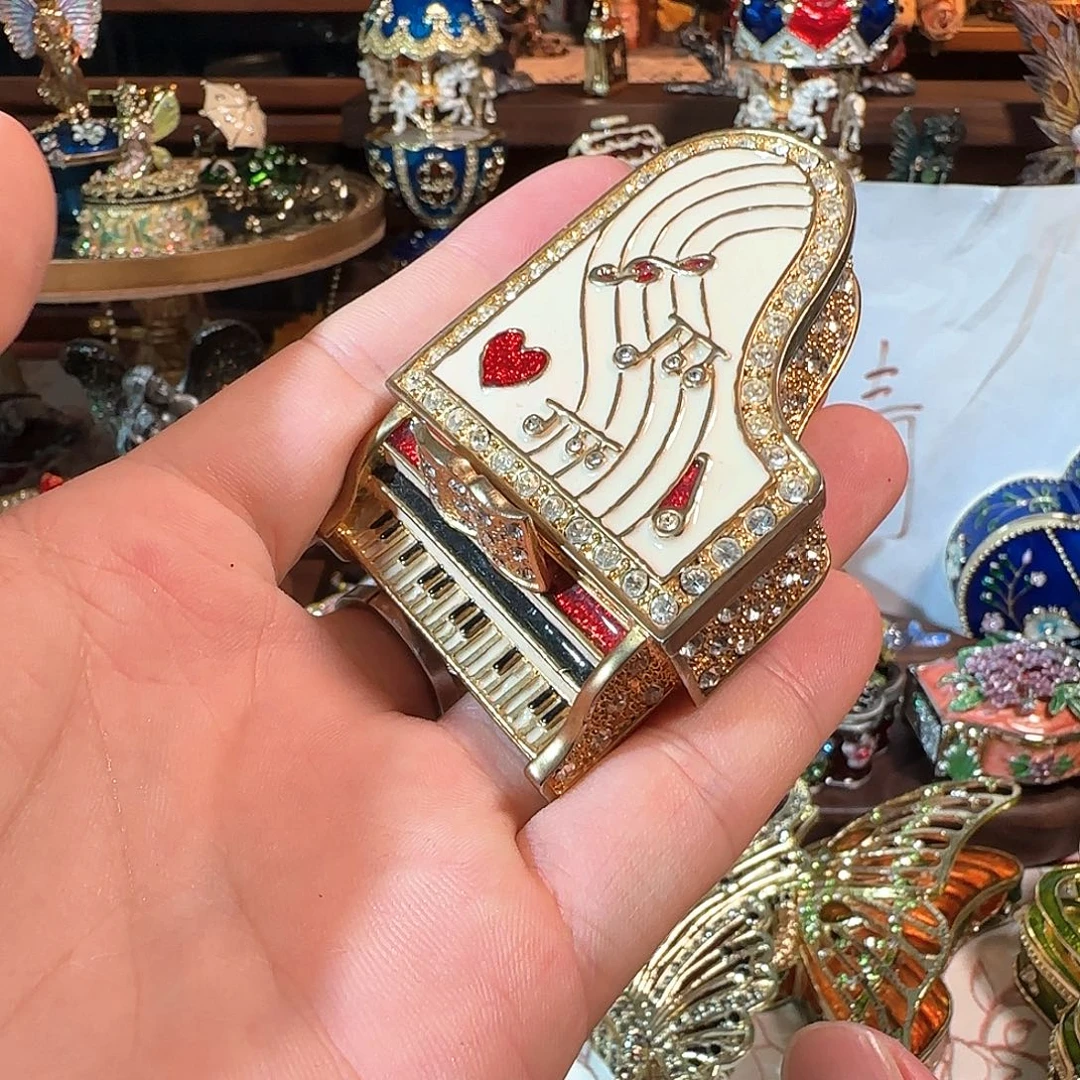 手工制品请勿吹毛求疵