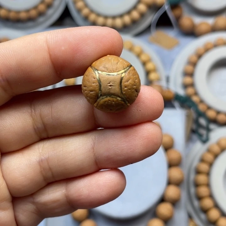 凤眼菩提吊坠手串 18 127