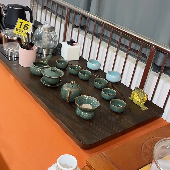 阿拉哭了咯摸摸大啊呜我们也