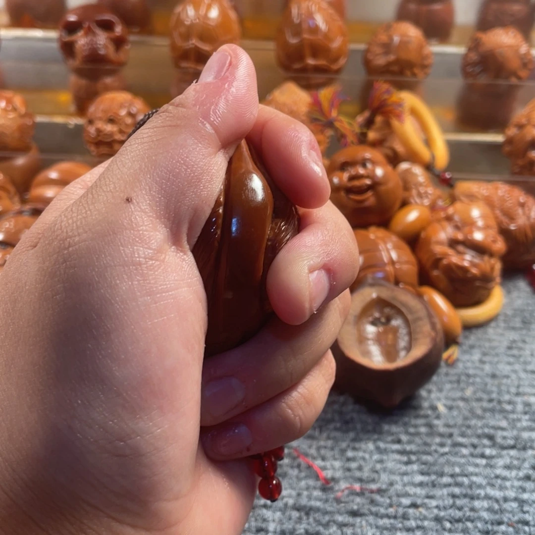 橄榄核吊坠独款三面