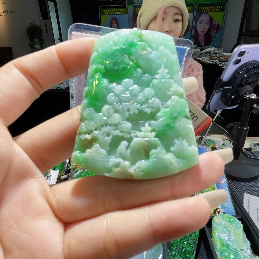 颈饰未镶嵌翡翠一