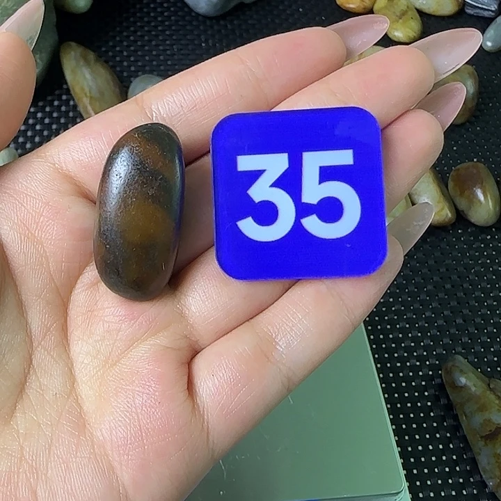 未镶嵌和田玉（糖玉）挂件