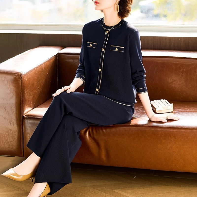 时尚新品妈妈秋装针织小香风运动套装中老年女春秋休闲宽松两件套