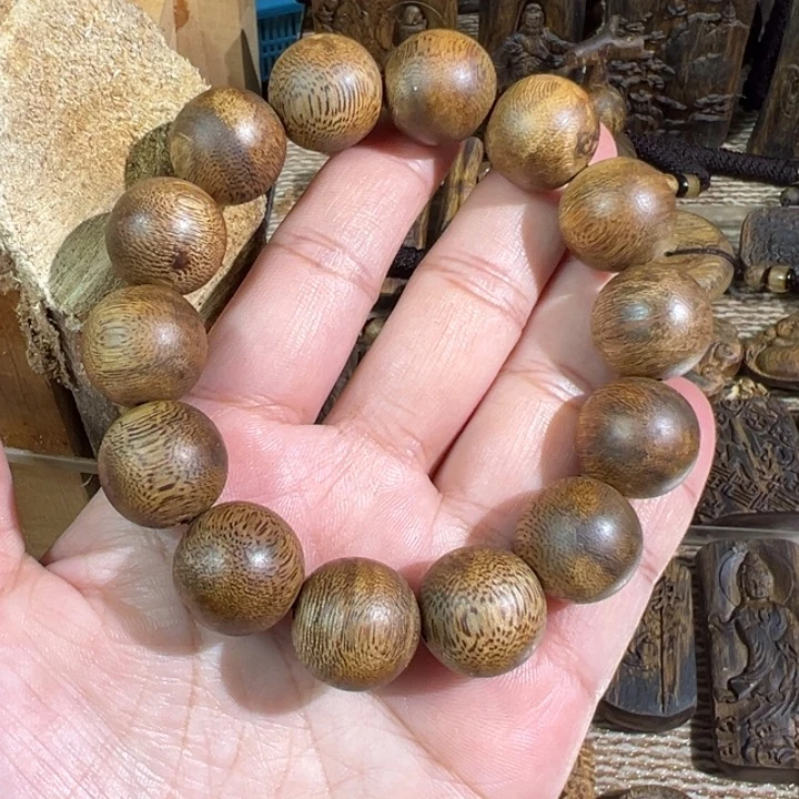 爱***狗沉香沉香碎屑棋楠沉香陆河原母树手链20克