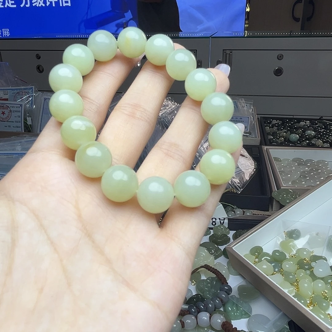 颈饰未镶嵌和田玉3
