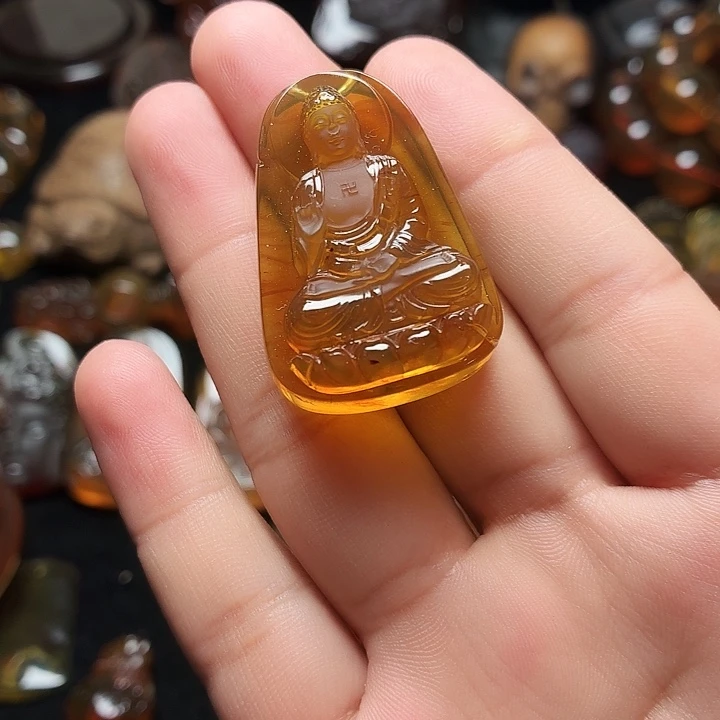 琥珀未镶嵌颈饰，，
