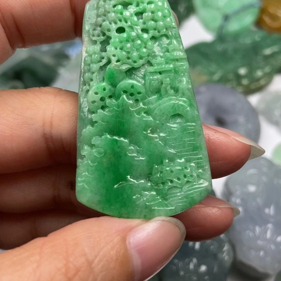 翡翠未镶嵌颈饰翡翠