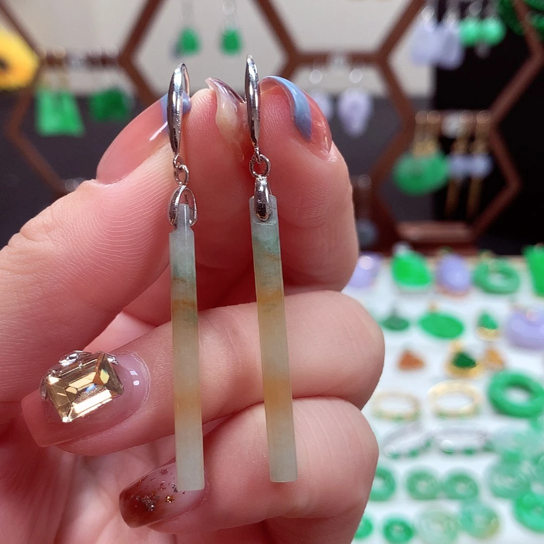 翡翠耳饰银S925镶嵌天然翡翠