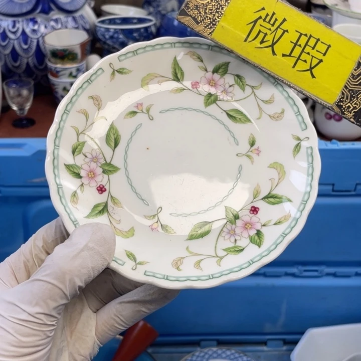 他家瓷器真美…开播了