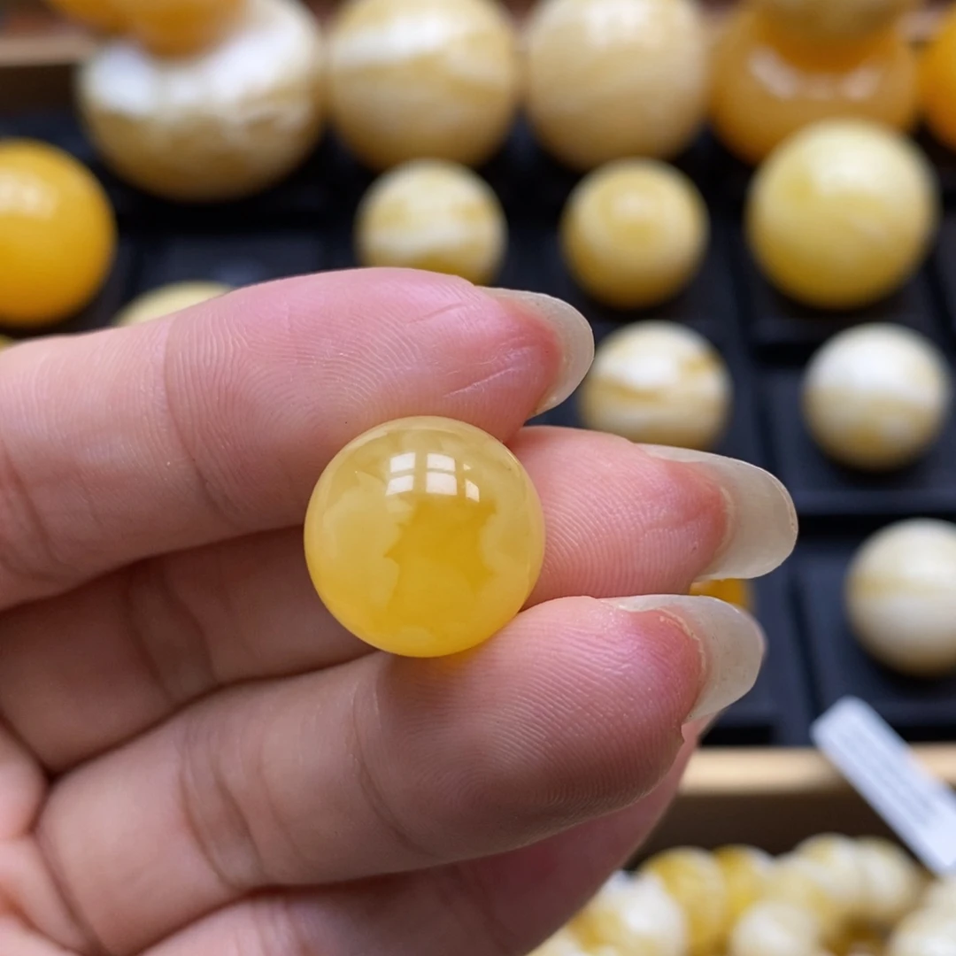 蜜蜡未镶嵌珠宝奇石J****g