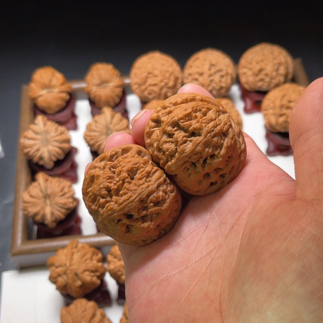 把件文玩核桃球形大粗筋核桃尺寸47