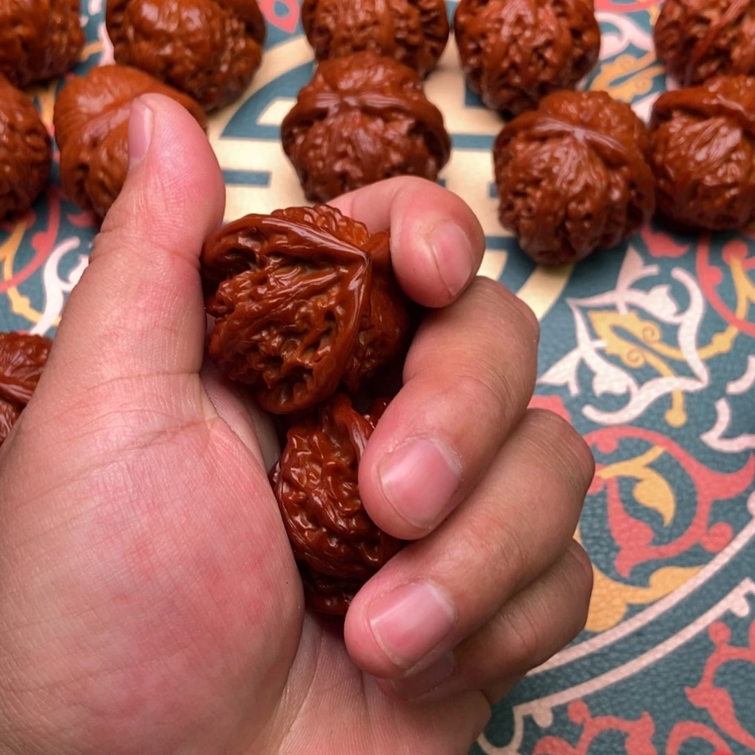 文玩核桃把件002三棱