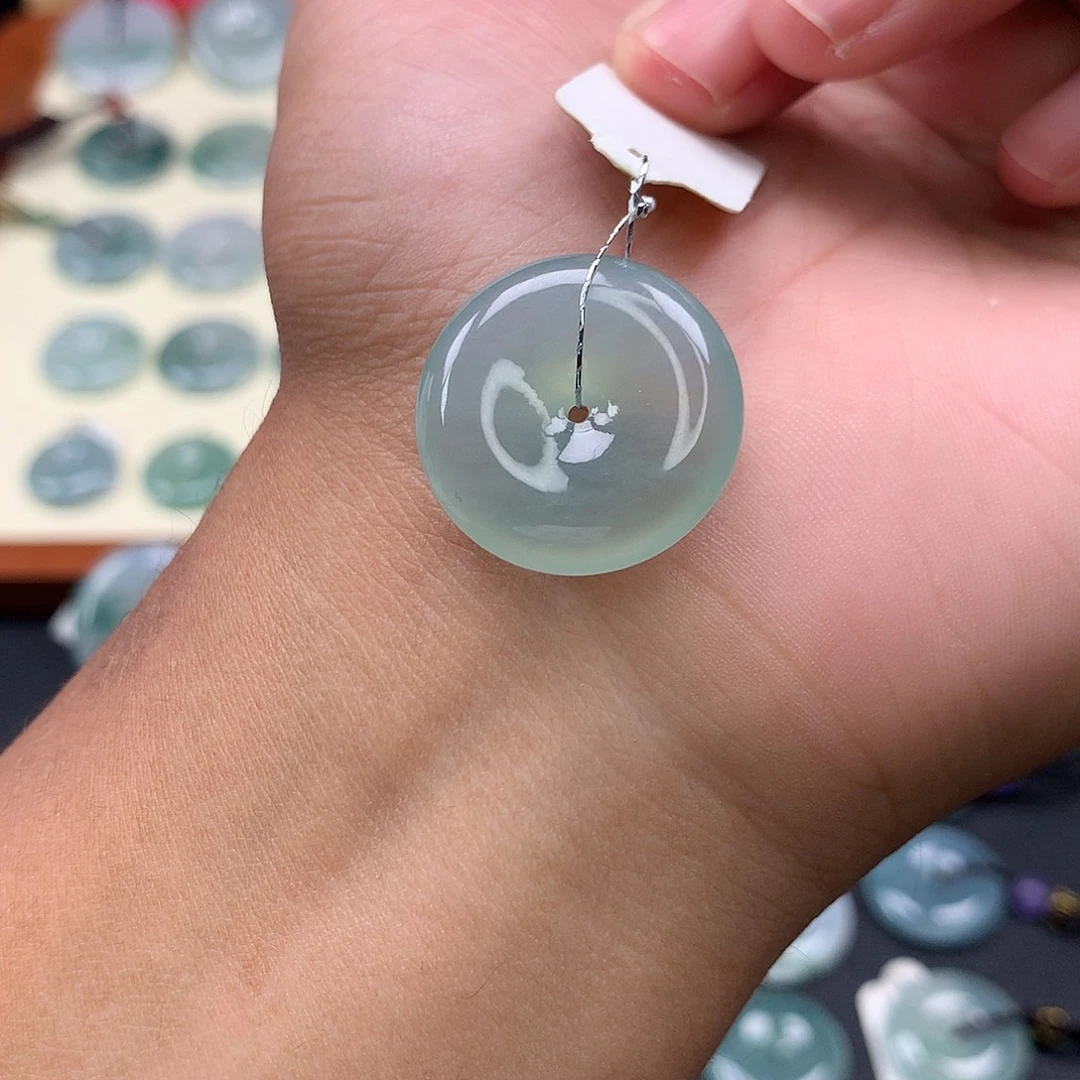 翡翠未镶嵌颈饰20 尺寸22.5-5.7