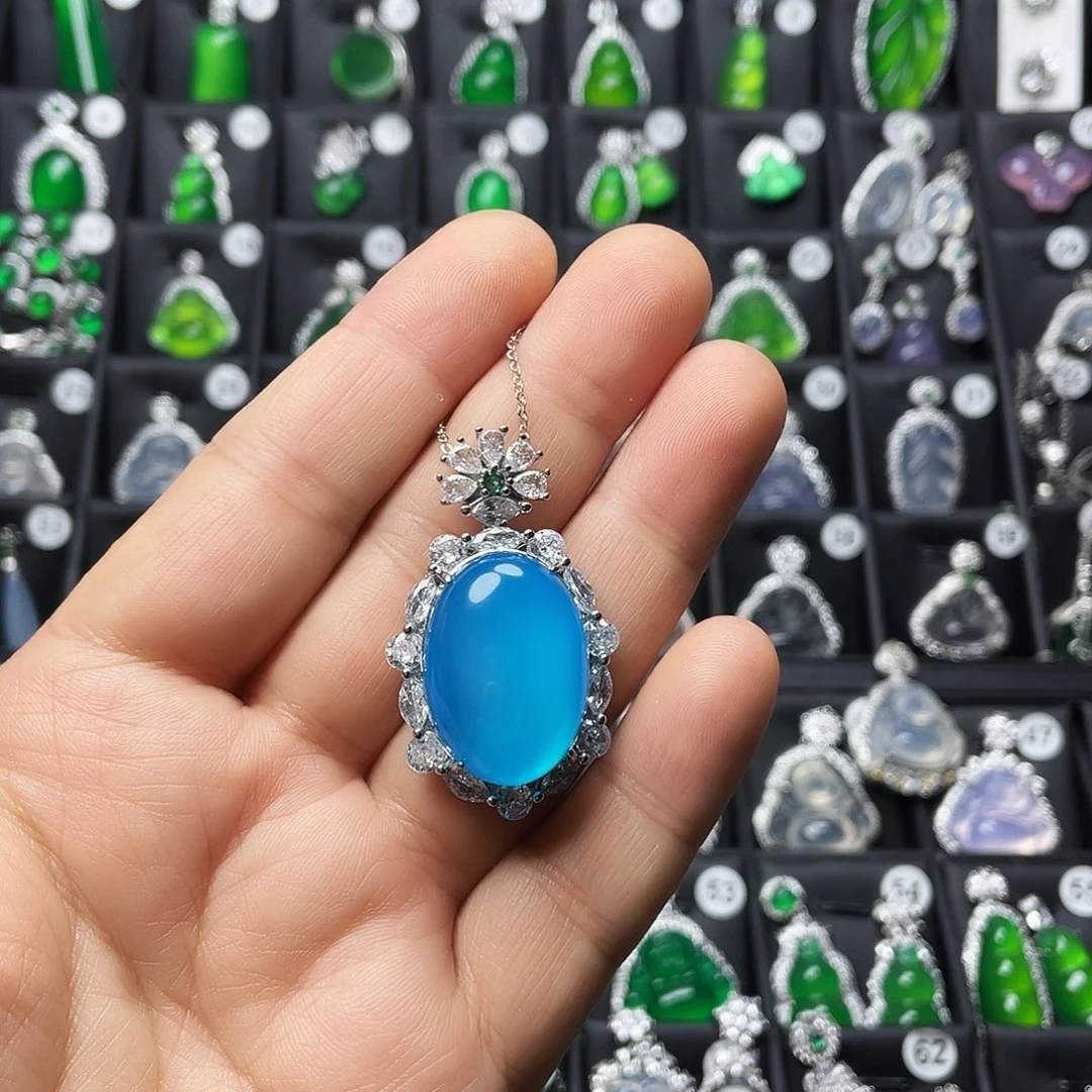 玛瑙/玉髓颈饰合金