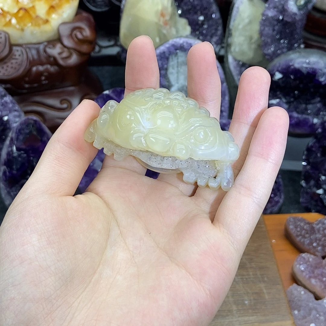 紫晶未镶嵌大型摆件（非配饰）