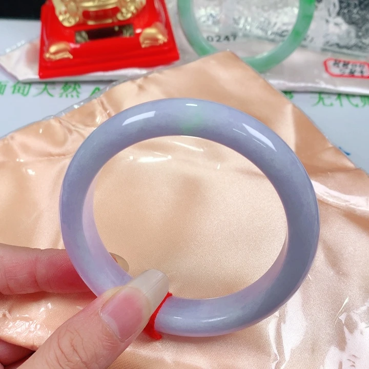 翡翠手镯未镶嵌   编号882193 正圈59