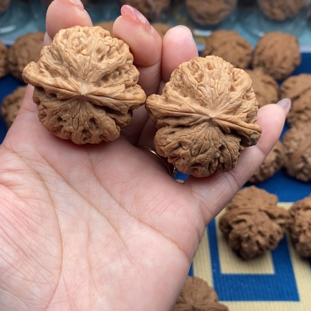 摸***生文玩核桃把件粗筋42