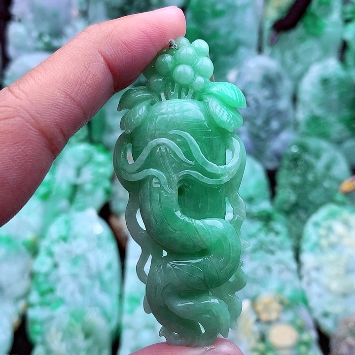 翡翠吊坠(不含链)未镶嵌