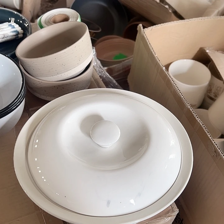 纯白色大汤盆一只装